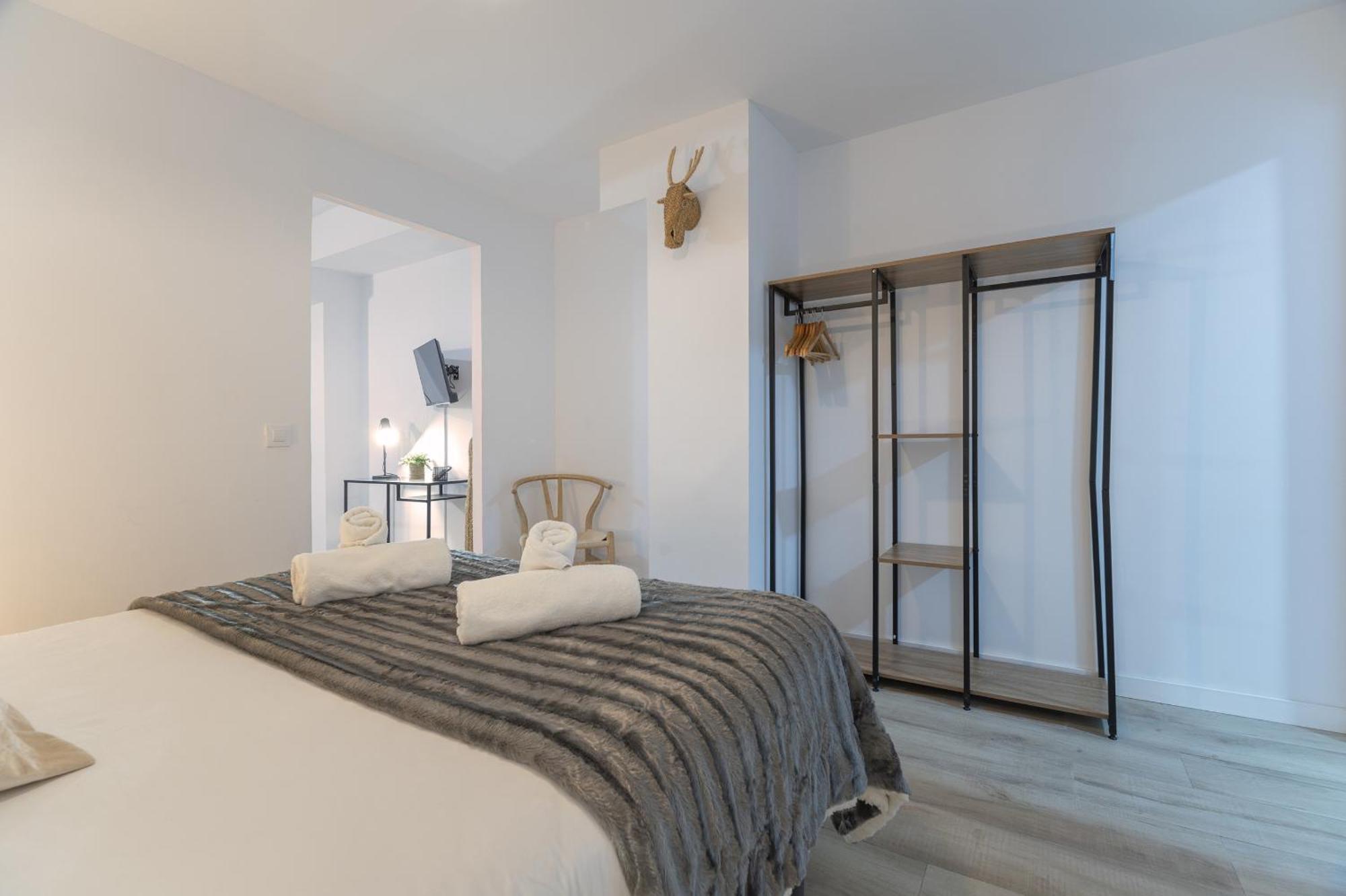 Apartamento Ln4 - Loft Espacioso Y Acogedor Estudio Cerca Del Metro Zona Ayora